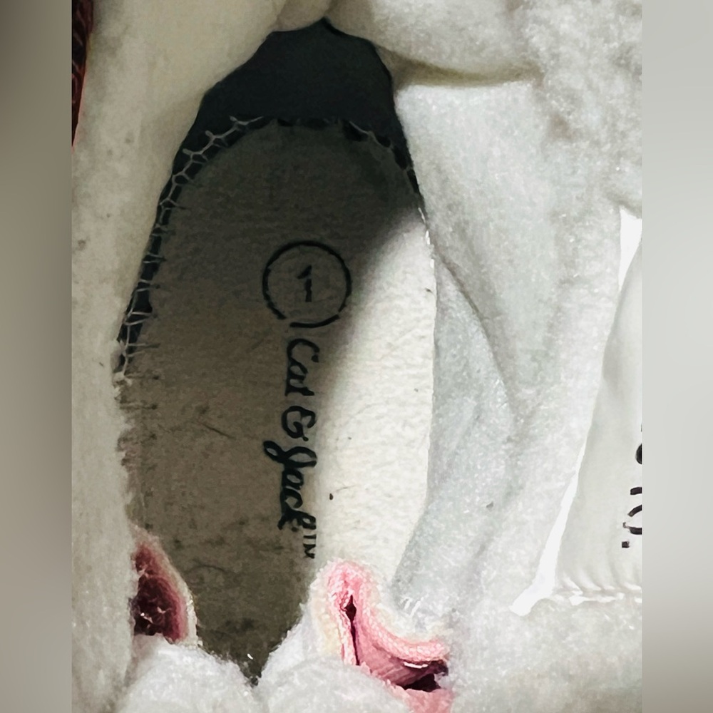 Cat and Jack girls Pink and Black Snow Boots Size: 1 - Picture 6 of 8